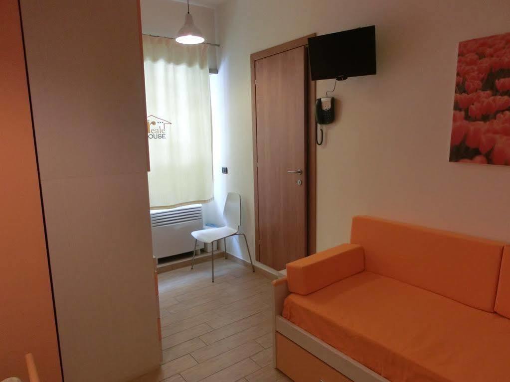 רומא Reale House Rooms מראה חיצוני תמונה